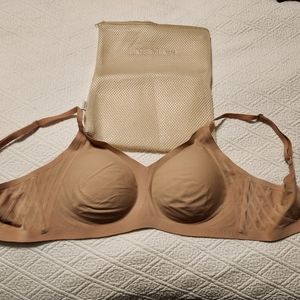 Honeylove Silhouette Bra size medium